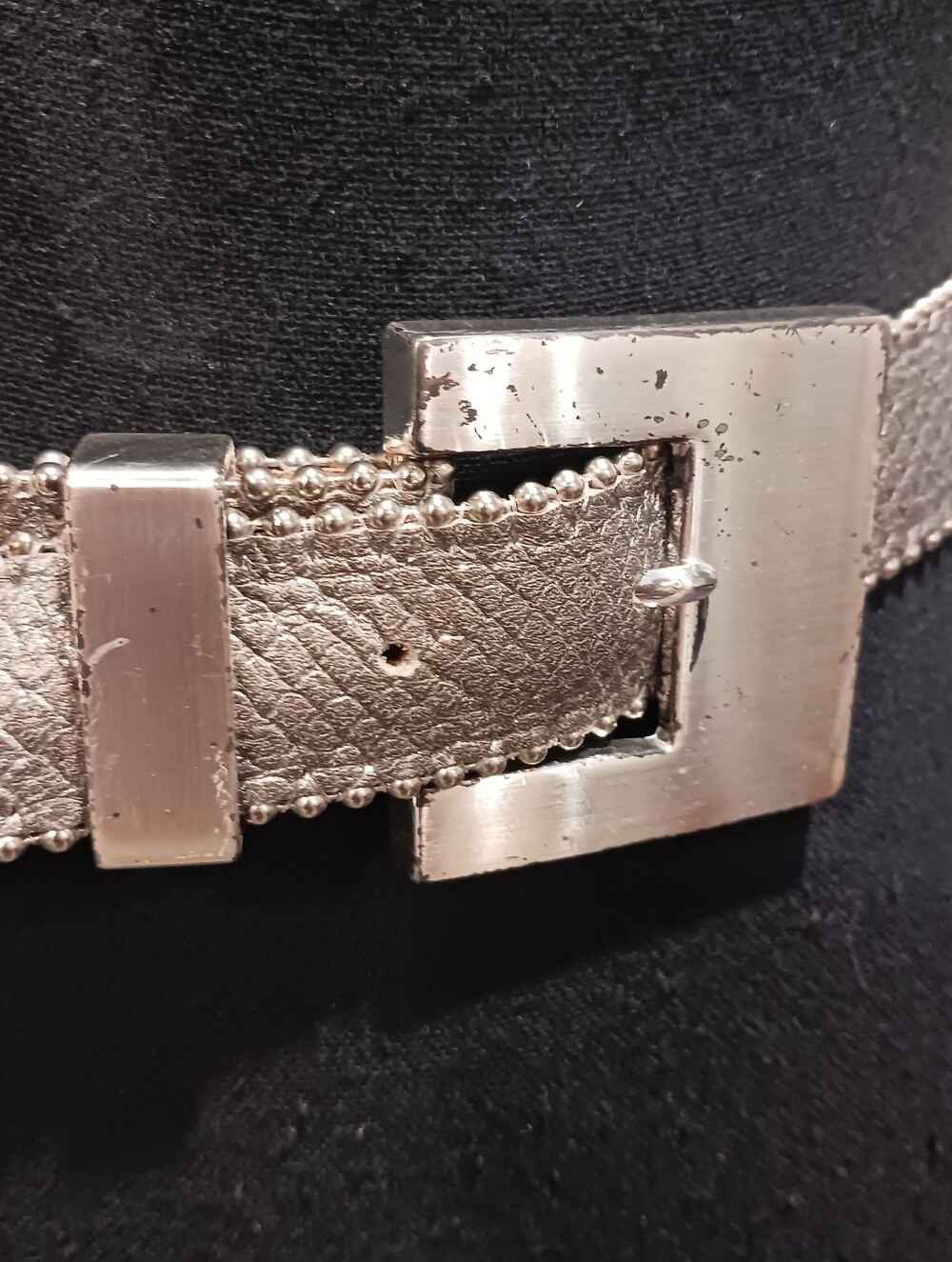 BB Simon Embossed Leather Ball Chain Belt - Picture 2 of 15